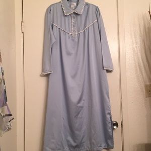 4/25 Cabernet Pajamas/ Nightgown P/XL